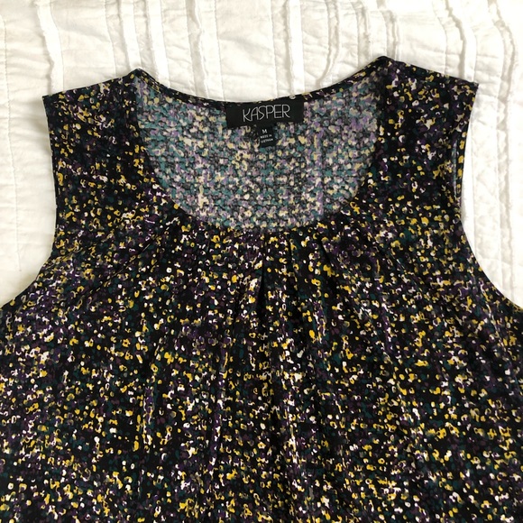 blouse - Picture 2 of 4